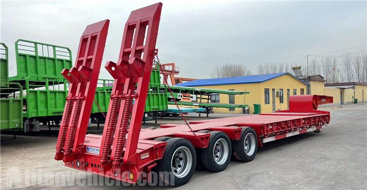 Tri Axle 80 Ton Low Bed Trailer for Sale In Suriname